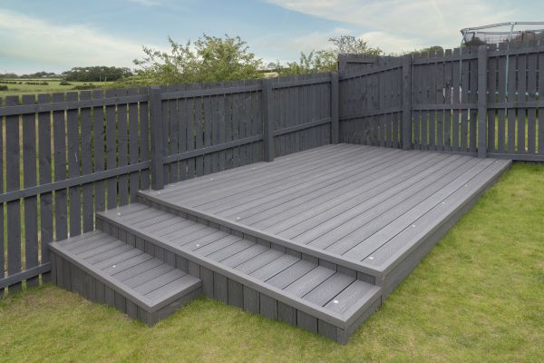 Vinyl Deck Construction in Eden Prairie